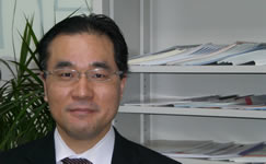 中尾晃